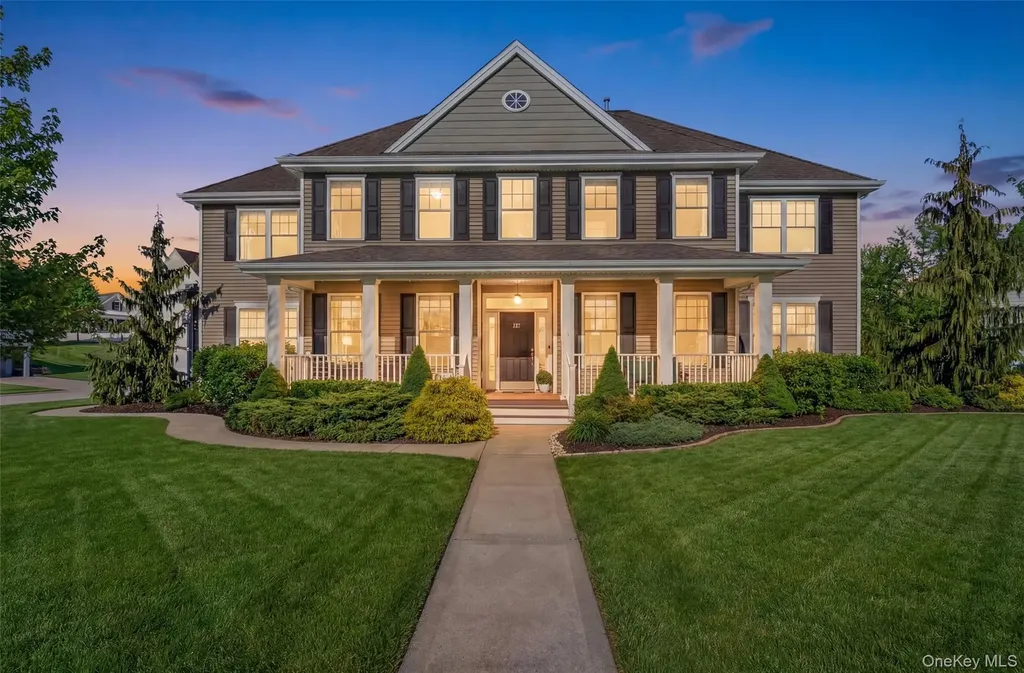 205 Buttonwood Way Hopewell Junction NY 12533