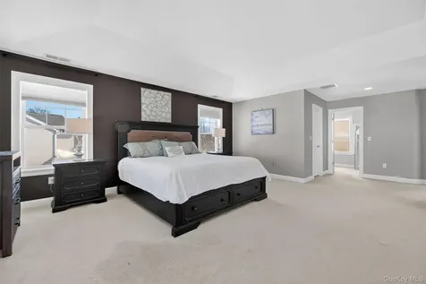 205 Buttonwood Way Hopewell Junction NY 12533