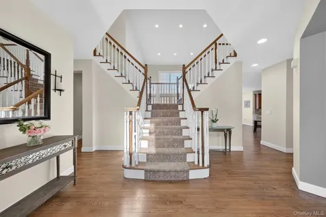205 Buttonwood Way Hopewell Junction NY 12533