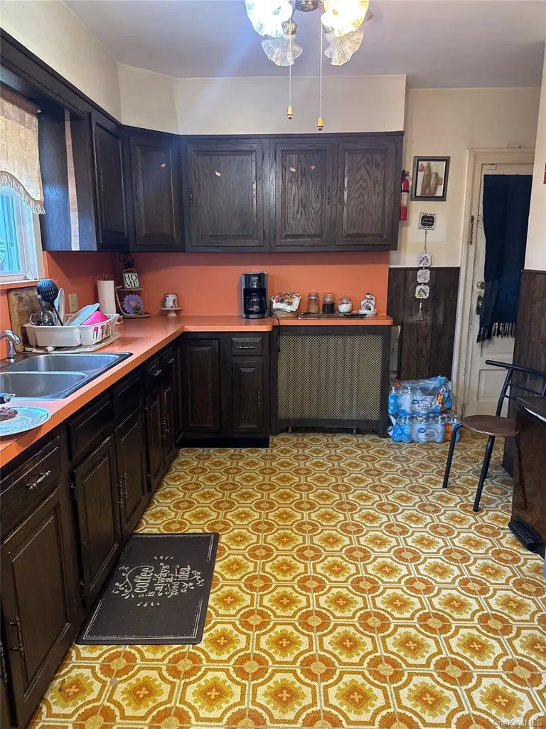 208 S Grand Avenue Poughkeepsie NY 12603