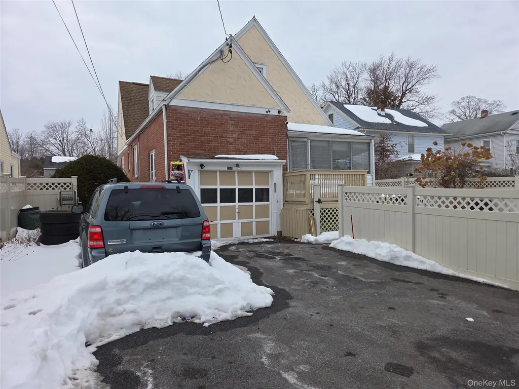 208 S Grand Avenue Poughkeepsie NY 12603