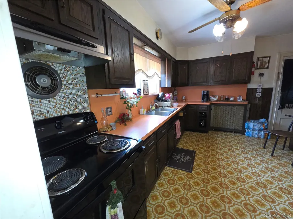 208 S Grand Avenue Poughkeepsie NY 12603