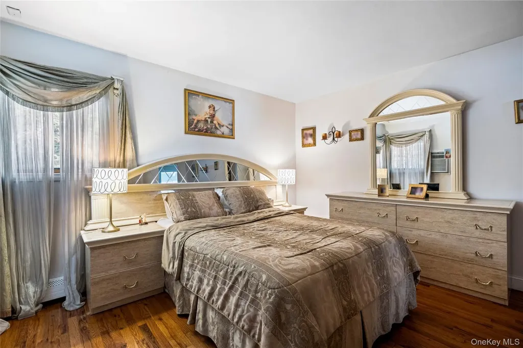 25 State Place Huntington NY 11743