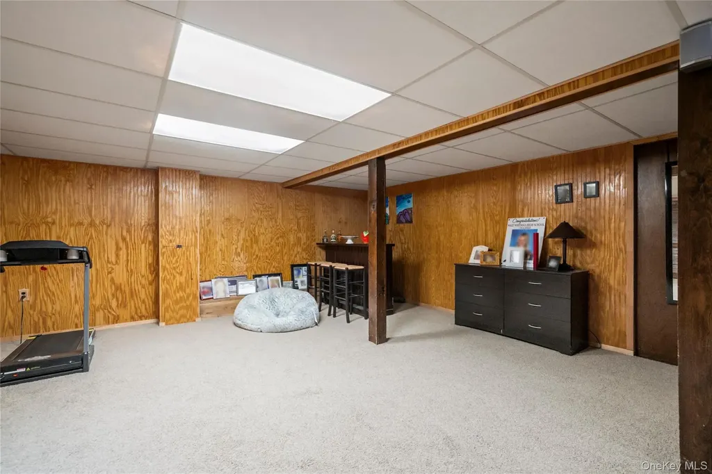 25 State Place Huntington NY 11743