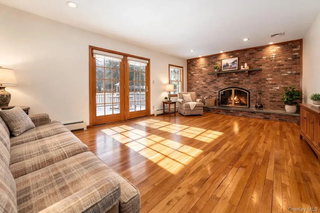 3 Danielle Court Montebello NY 10901