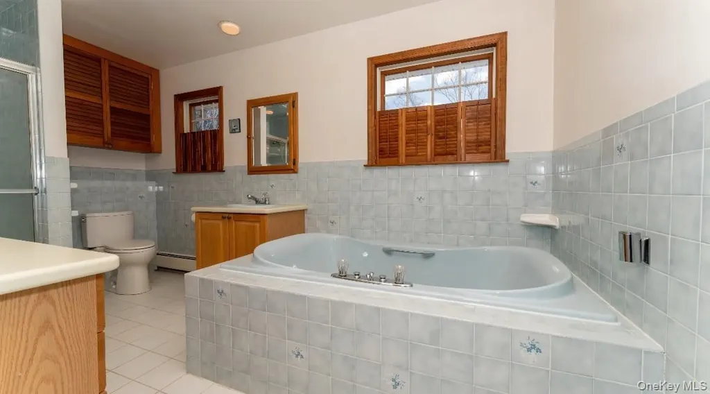 3 Danielle Court Montebello NY 10901
