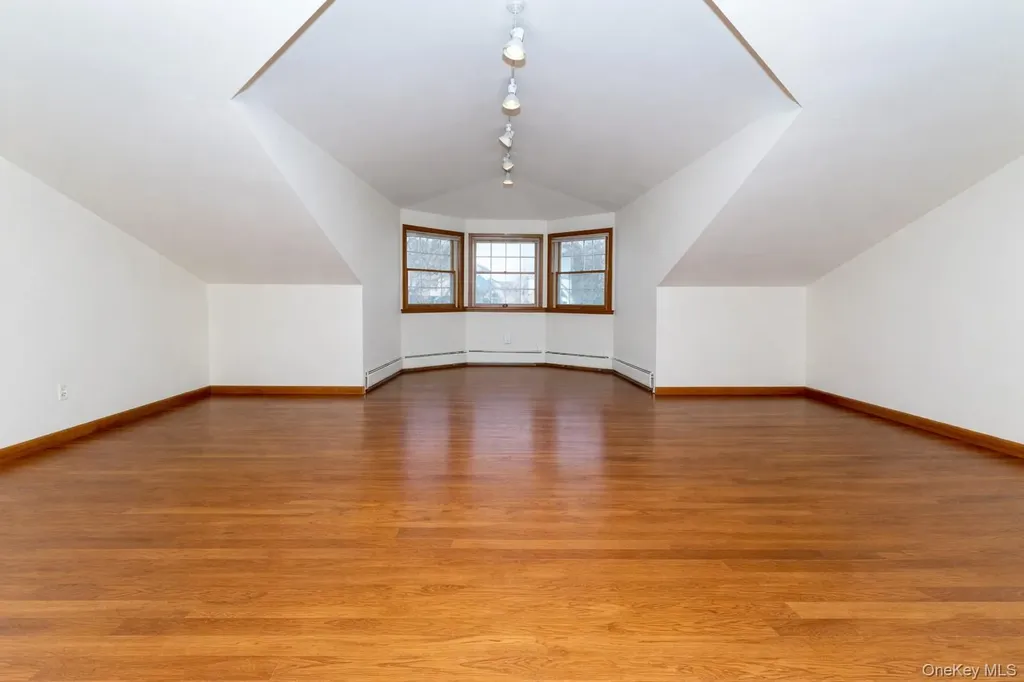 3 Danielle Court Montebello NY 10901