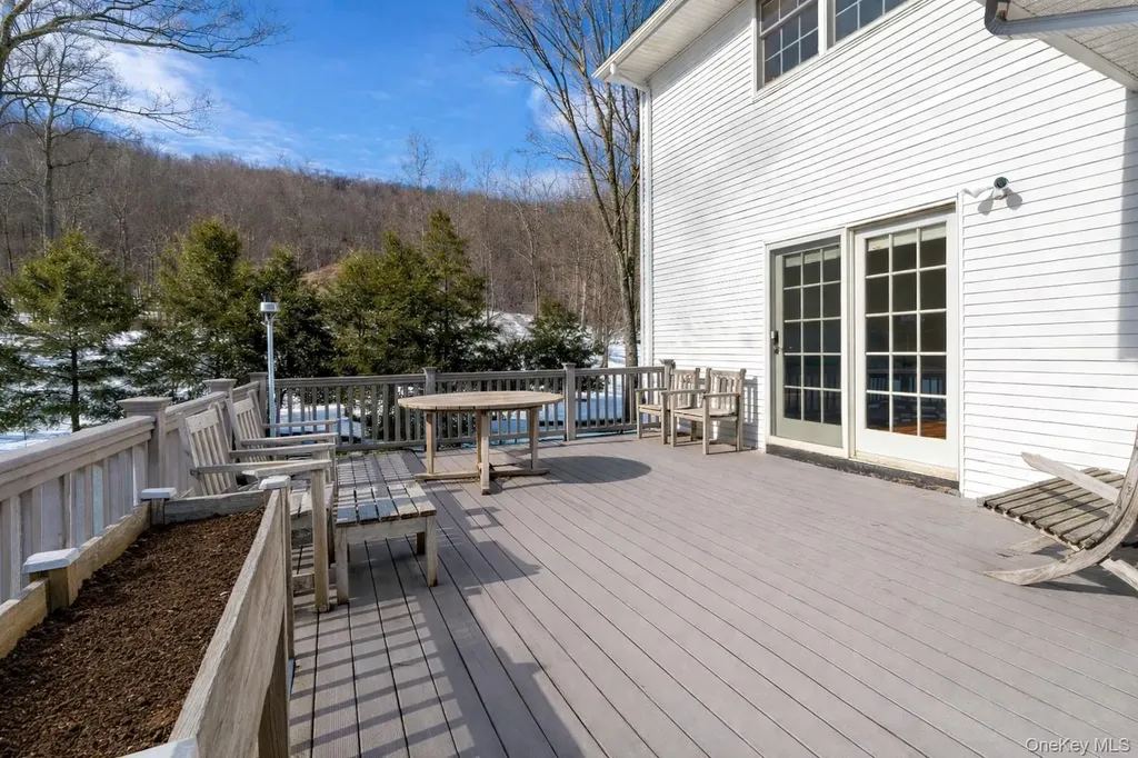 3 Danielle Court Montebello NY 10901