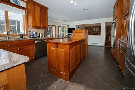 3 Danielle Court Montebello NY 10901
