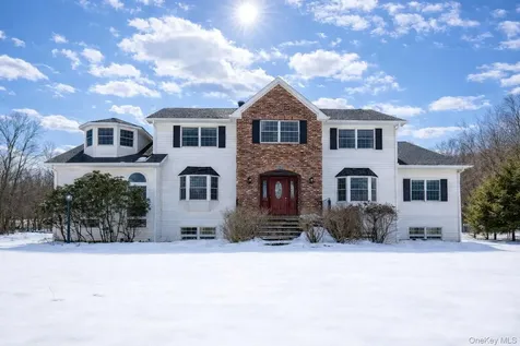 3 Danielle Court Montebello NY 10901