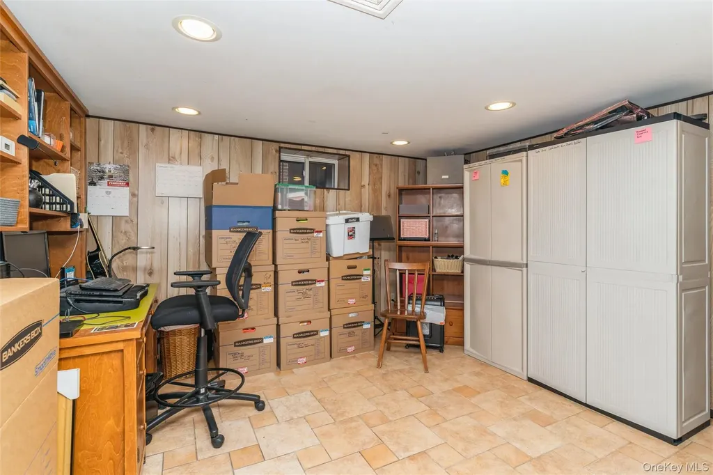 51 Edgewood Drive New Hyde Park NY 11040