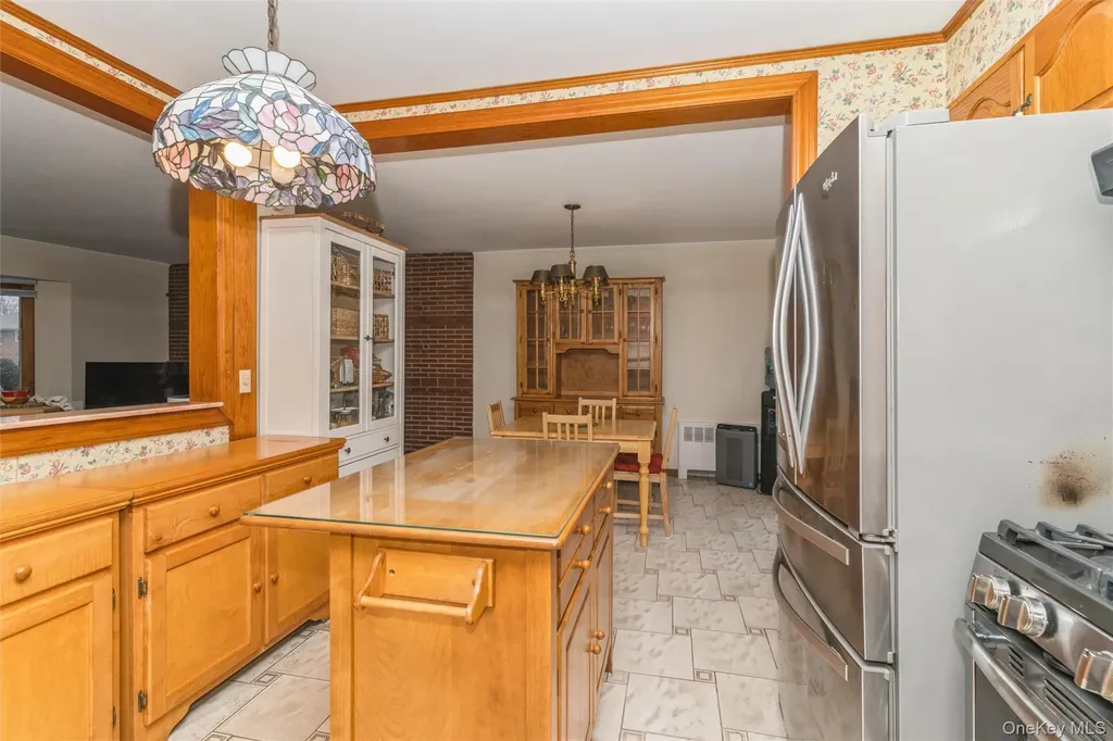 51 Edgewood Drive New Hyde Park NY 11040