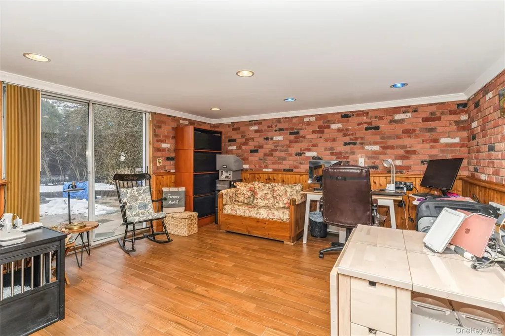 51 Edgewood Drive New Hyde Park NY 11040