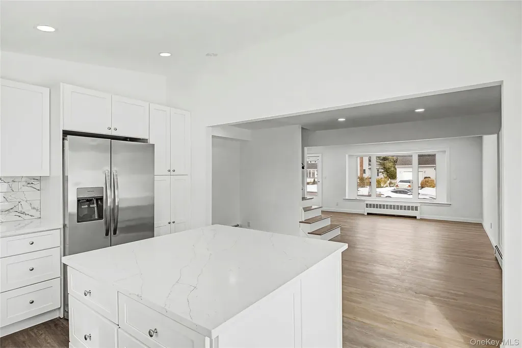 6 Maple Lane Massapequa Park NY 11762