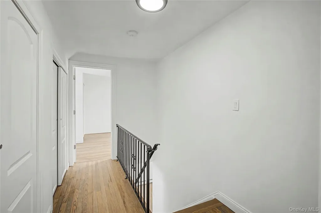 6 Maple Lane Massapequa Park NY 11762