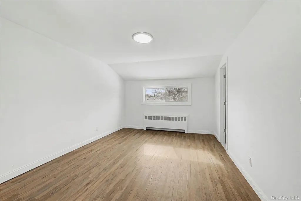 6 Maple Lane Massapequa Park NY 11762