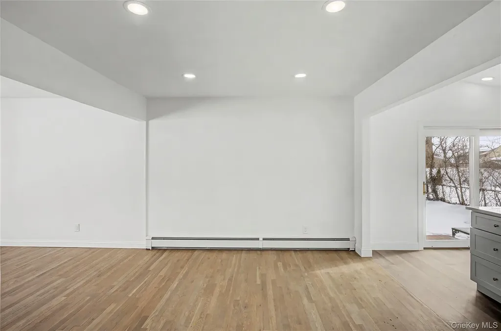 6 Maple Lane Massapequa Park NY 11762