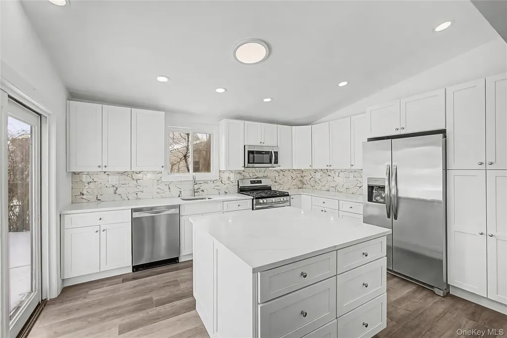6 Maple Lane Massapequa Park NY 11762