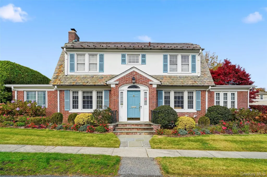17 Emerson Place Harrison NY 10528