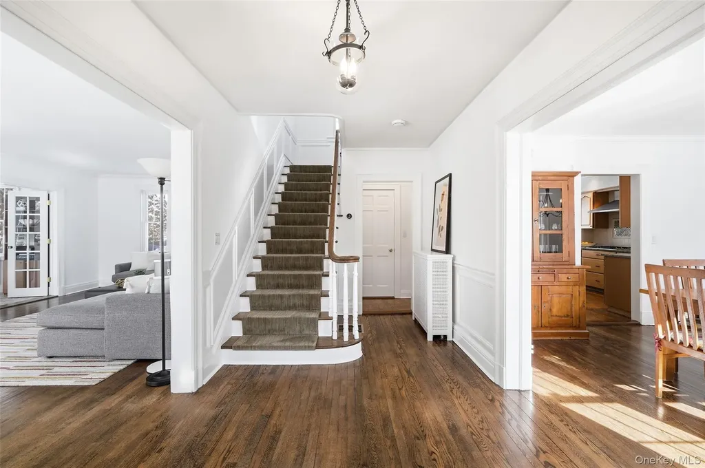 17 Emerson Place Harrison NY 10528