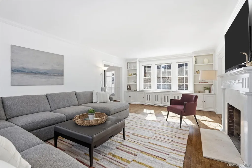 17 Emerson Place Harrison NY 10528