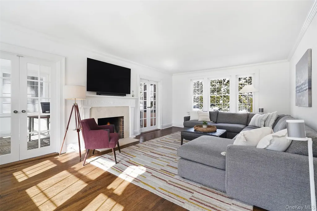 17 Emerson Place Harrison NY 10528