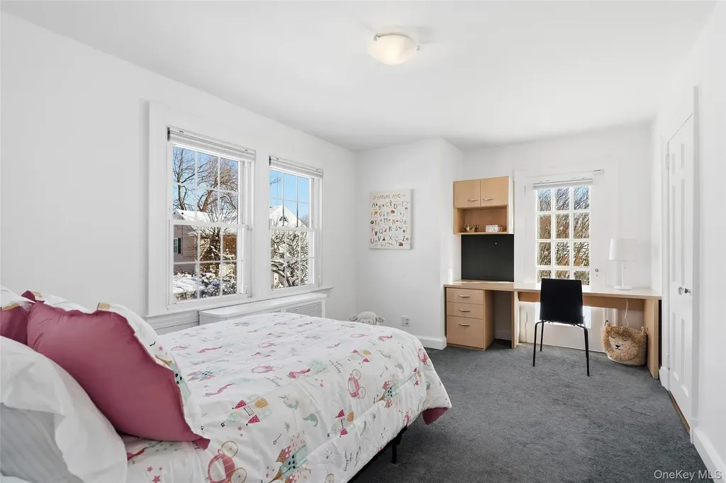 17 Emerson Place Harrison NY 10528