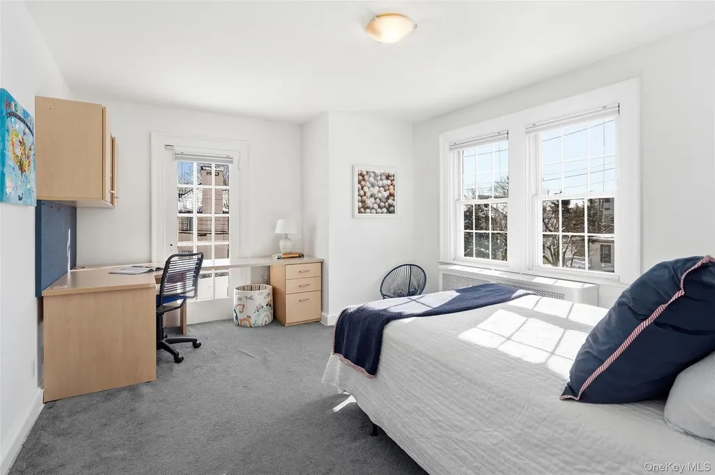 17 Emerson Place Harrison NY 10528