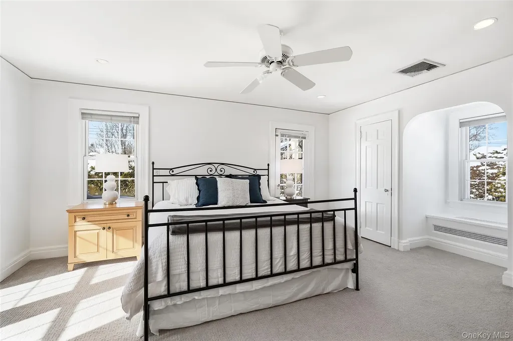 17 Emerson Place Harrison NY 10528