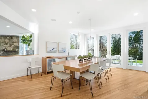 91 Chestnut Hill Lane Briarcliff Manor NY 10510