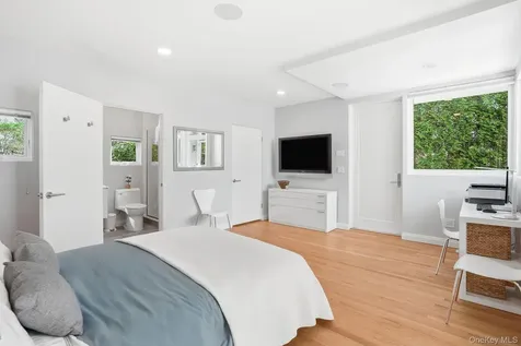 91 Chestnut Hill Lane Briarcliff Manor NY 10510