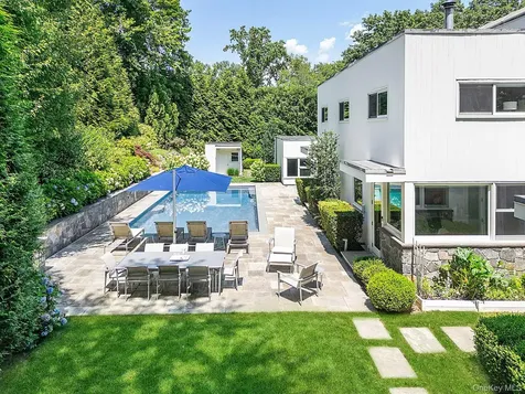 91 Chestnut Hill Lane Briarcliff Manor NY 10510