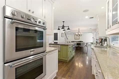 31 Carnegie Avenue Huntington NY 11743