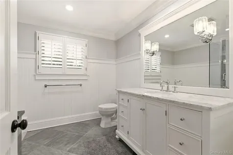 31 Carnegie Avenue Huntington NY 11743