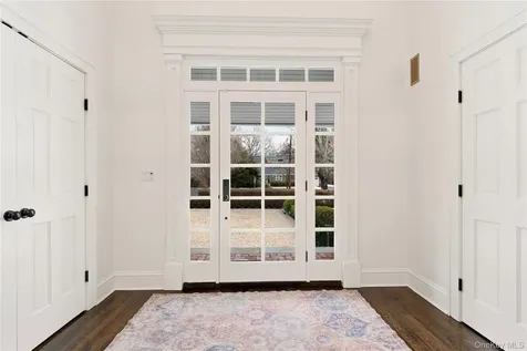 31 Carnegie Avenue Huntington NY 11743
