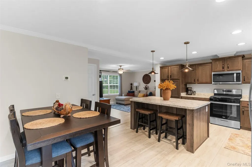 242 Ruby Kingston NY 12401