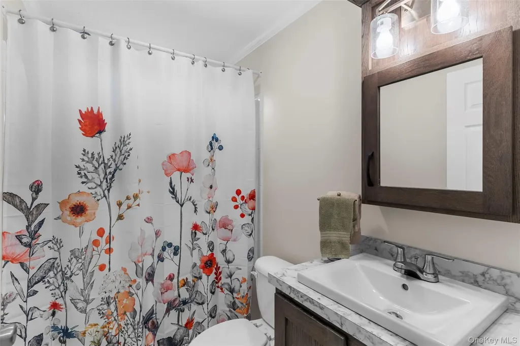 242 Ruby Kingston NY 12401