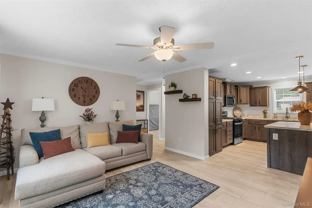 242 Ruby Kingston NY 12401
