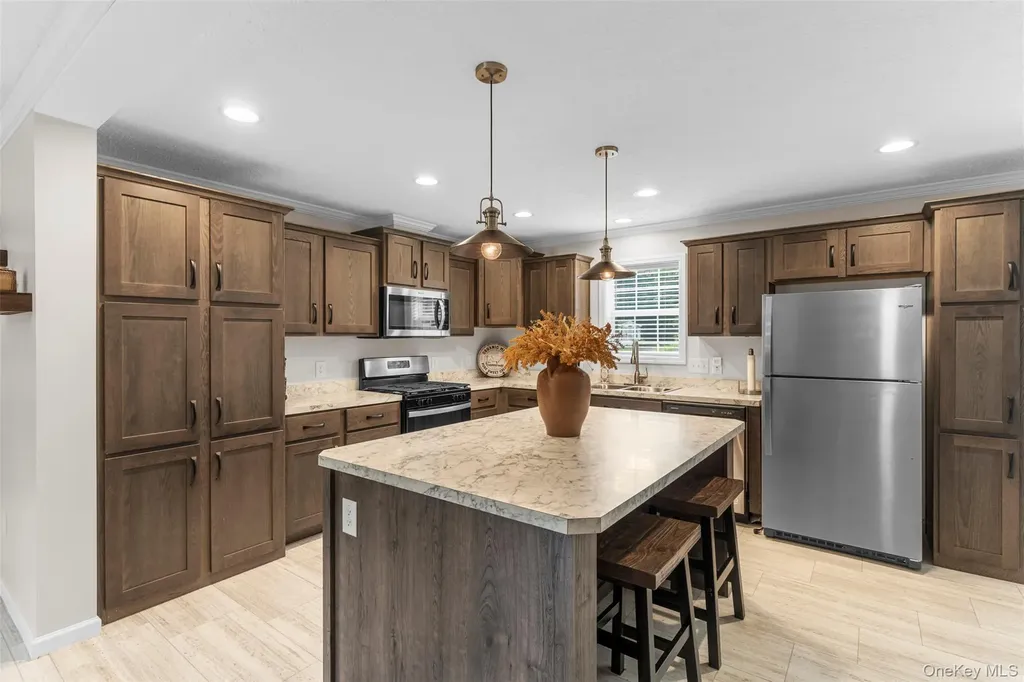 242 Ruby Kingston NY 12401