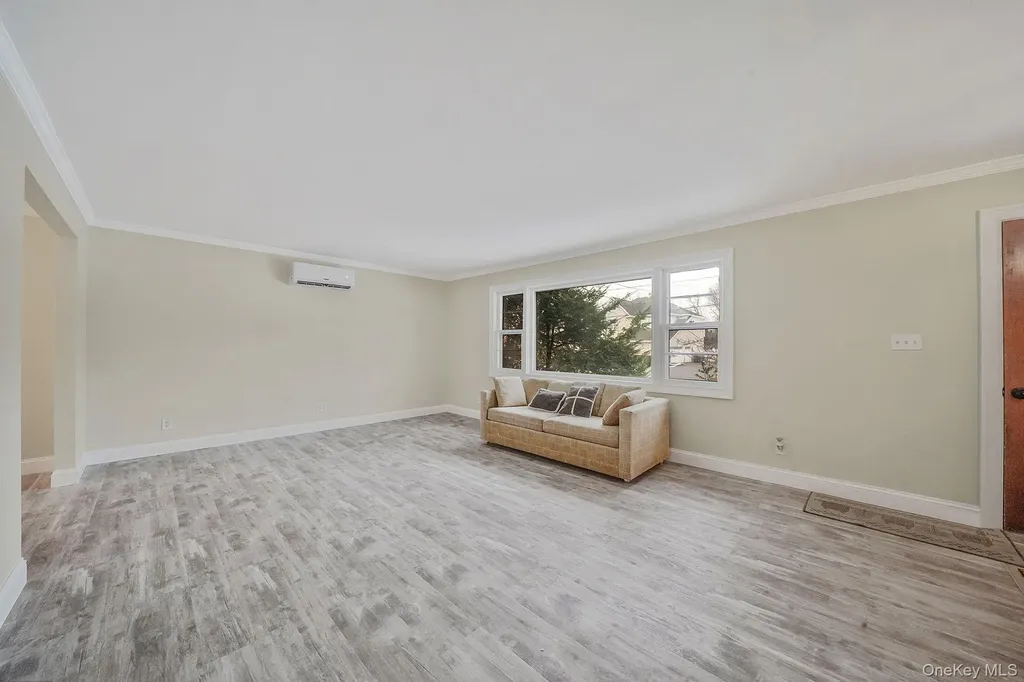 62 Howard Street Patchogue NY 11772