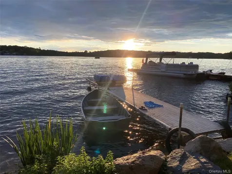 17 Vails Lake Shore Drive North Salem NY 10509