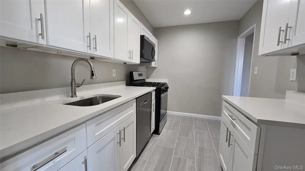 84-09 155th Howard Beach NY 11414