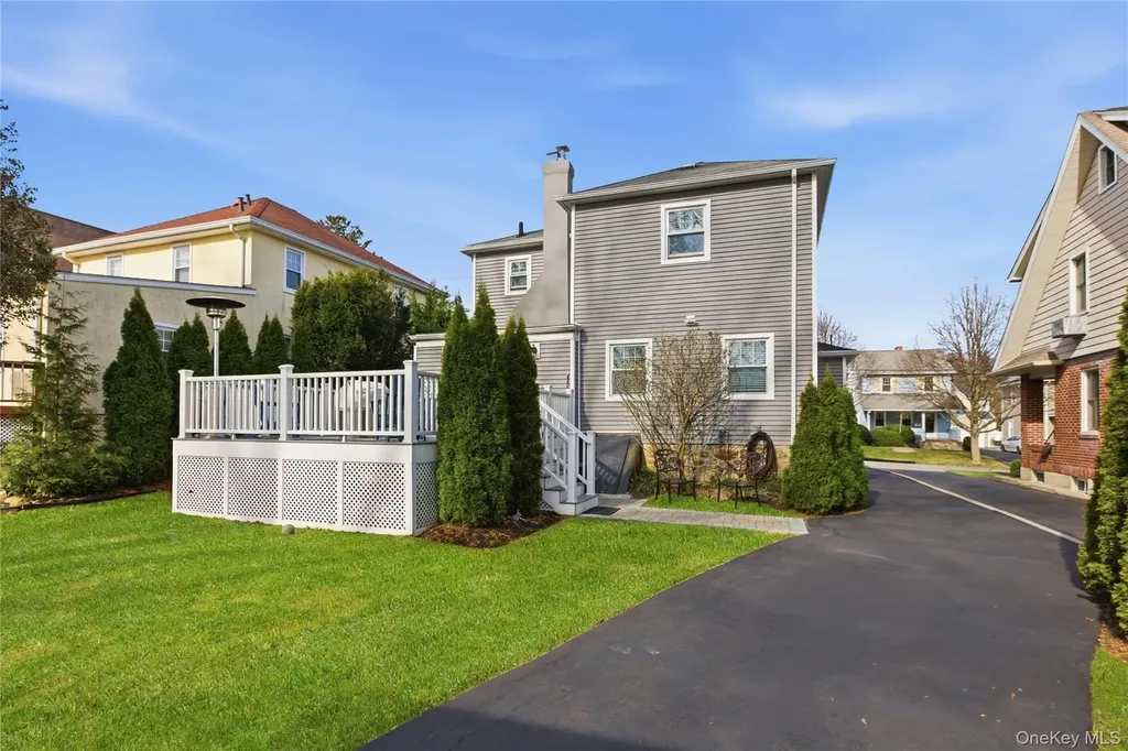 23 Alta Drive Bronxville NY 10708