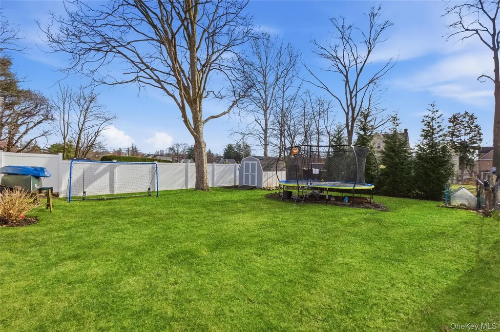 23 Alta Drive Bronxville NY 10708