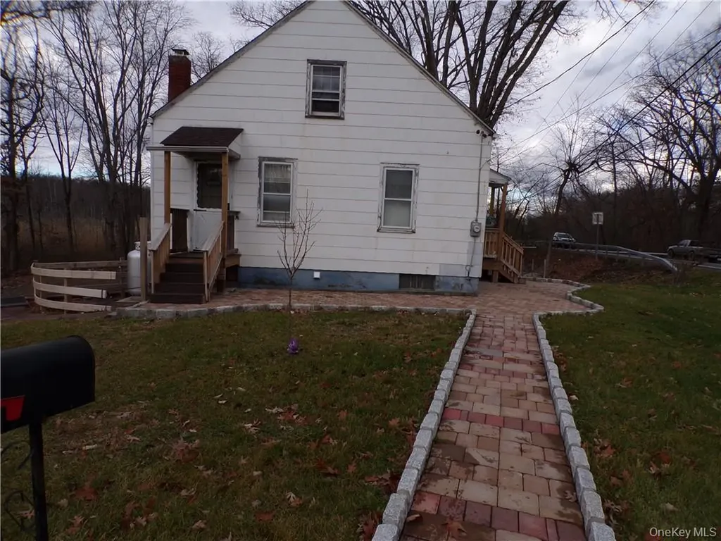 2 Mertes Lane New Windsor NY 12553