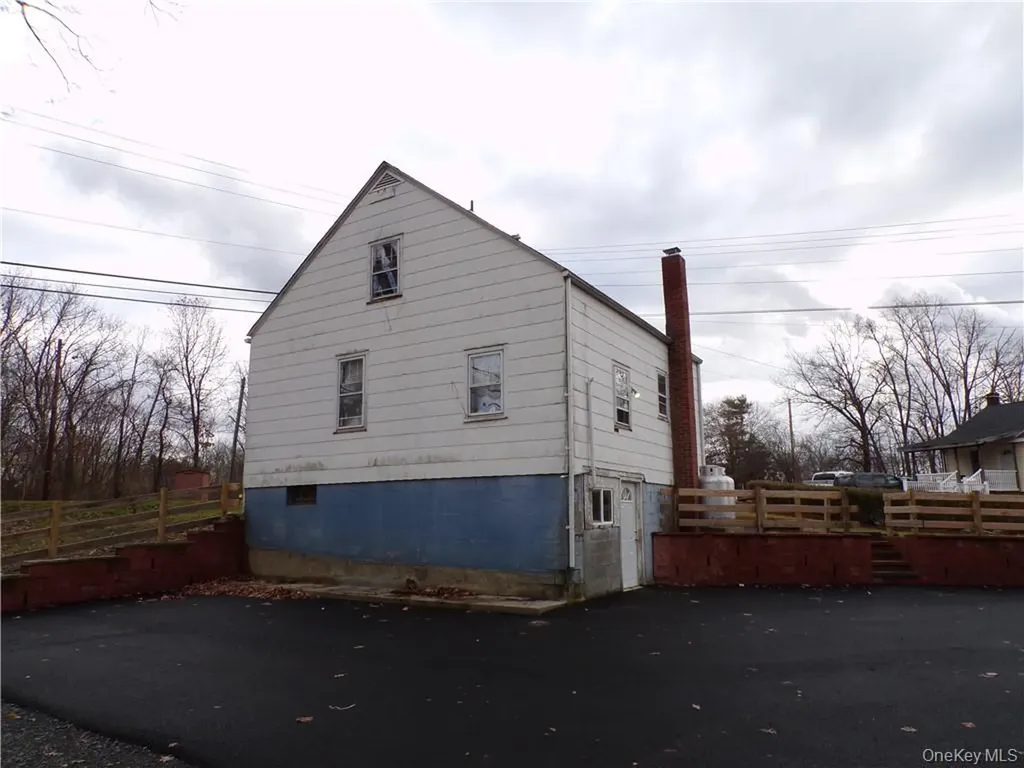2 Mertes Lane New Windsor NY 12553