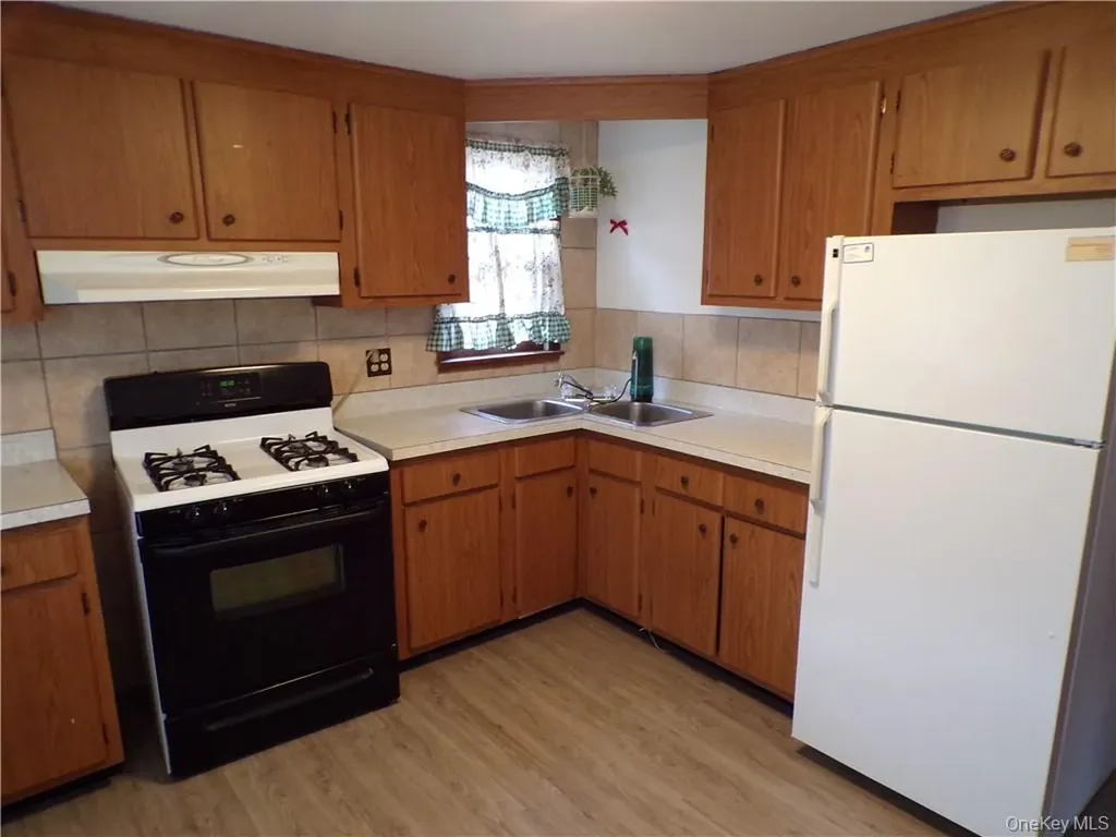 2 Mertes Lane New Windsor NY 12553