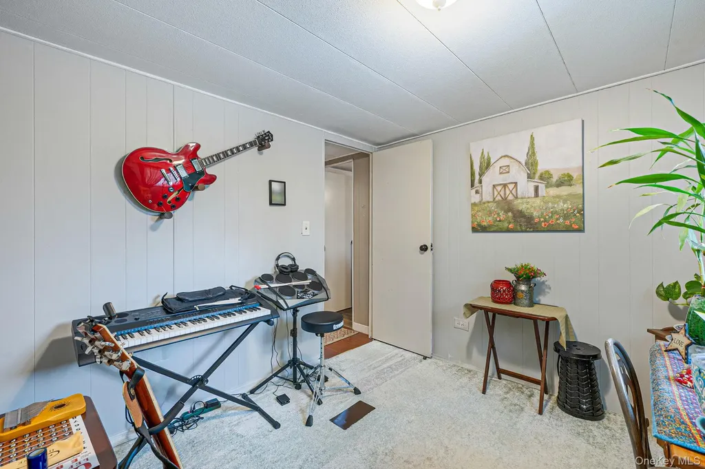 525 Riverleigh Avenue Riverhead NY 11901