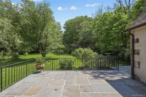 160 Long Ridge Road Bedford NY 10506