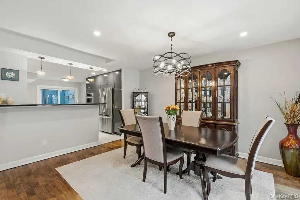 8 Wimbledon Court Jericho NY 11753